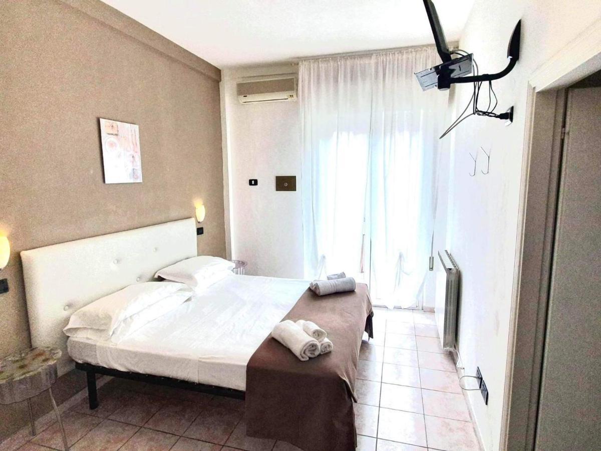 Hotel Bisanzio Cervia Exterior foto