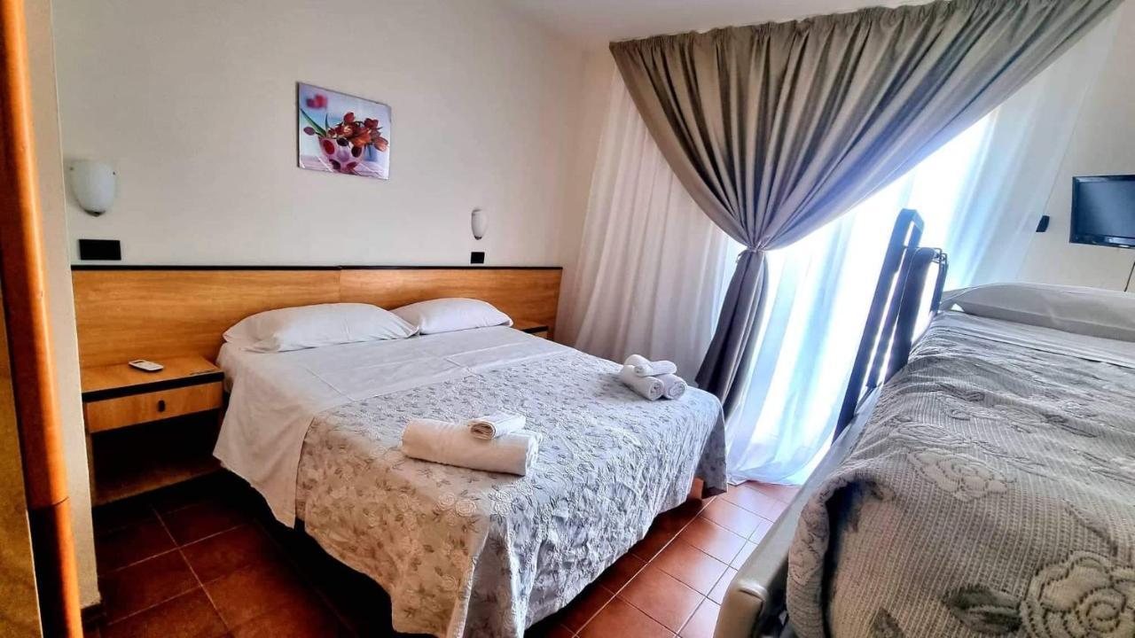 Hotel Bisanzio Cervia Exterior foto