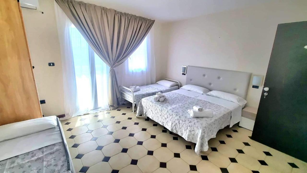 Hotel Bisanzio Cervia Exterior foto