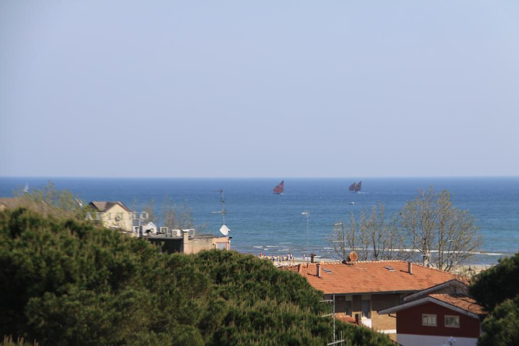 Hotel Bisanzio Cervia Exterior foto